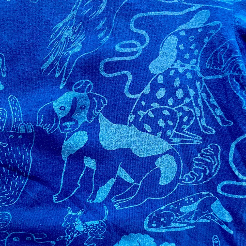 Nooworks Size small Dog Primt Blue Mock Neck Tee